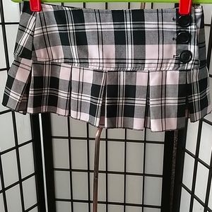 EuC NY Invasion Pink and Black Plaid Mini Skirt